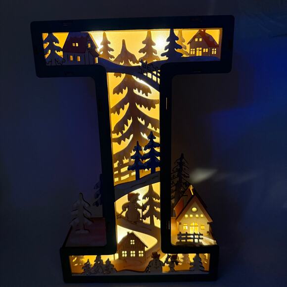 NEW Anthropologie Wonderland Scene Monogram Light-Up Winter Decoration Letter I - Picture 5 of 6
